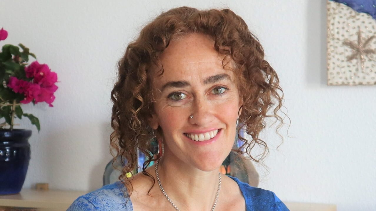 Dr-Clare-Johnson-lucid-dream-mentoring